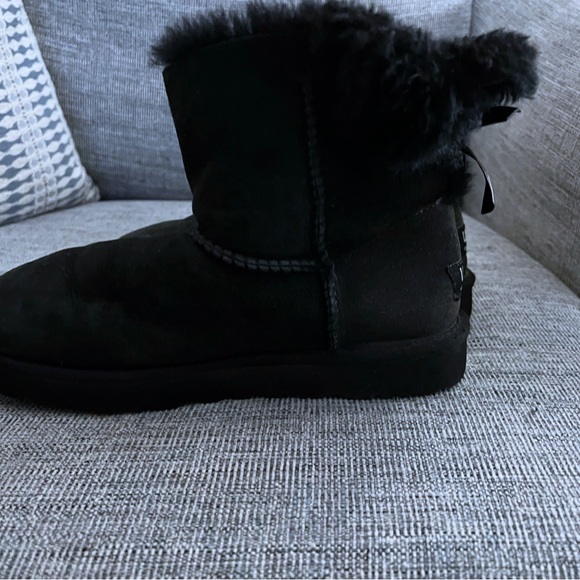 UGG Ankle Boots with Bow - 7 - Picture 3 of 6